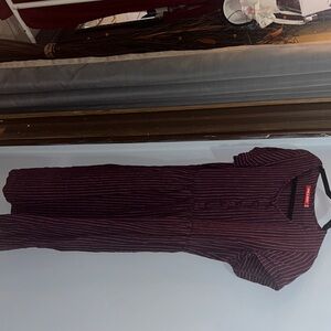 Elegant Striped Midi Dress in Burgundy